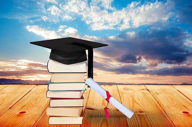 广东报名成人高考时,必须选择申请学校和专业吗